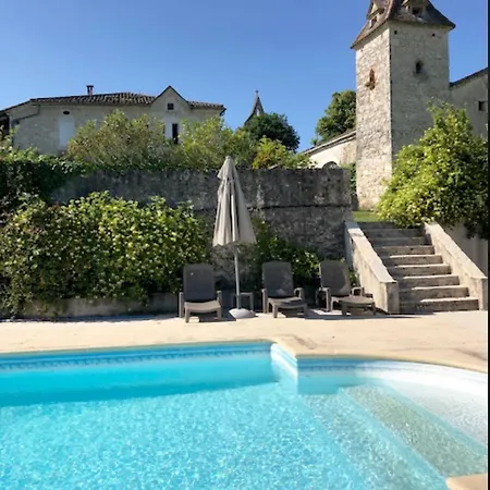 Charming With Private Pool In